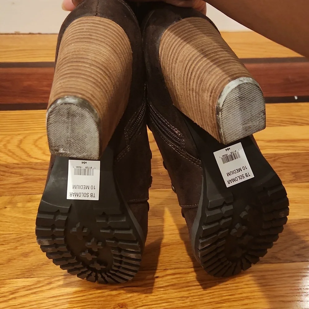 Booties - Picture 5 of 5